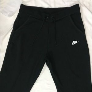 Nike women black open hem fleece pants